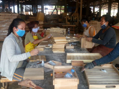ao women involved in production of furniture using young plantation teak grown by farmers